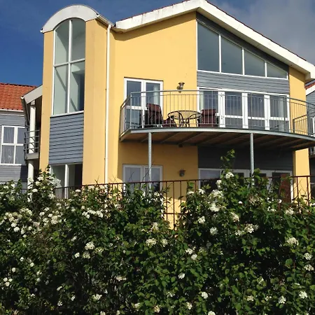 Strand Camping Holiday & Cottages Camping *